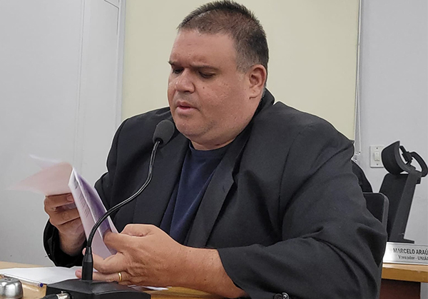 Vereador Jovan pede recapeamento de trecho central da Avenida Santa Cruz