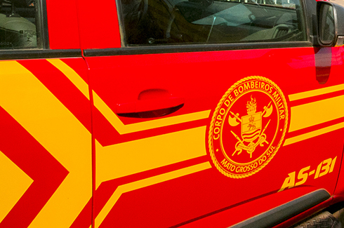 Adolescente de 14 anos &eacute; socorrida inconsciente pelos bombeiros ap&oacute;s ser atropelada por moto em Corumb&aacute;
