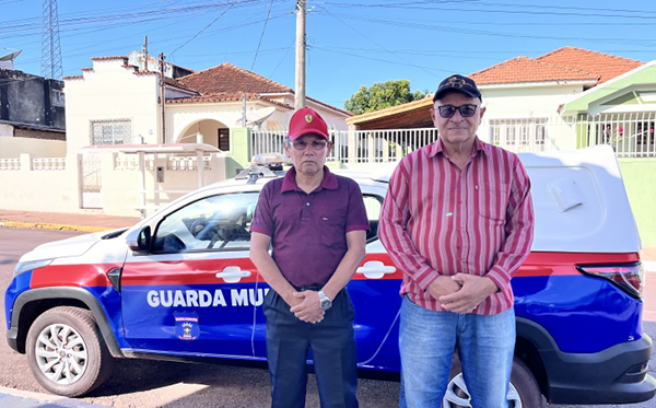 Guardas municipais se aposentam ap&oacute;s mais de 40 anos dedicados &agrave; prote&ccedil;&atilde;o de Lad&aacute;rio