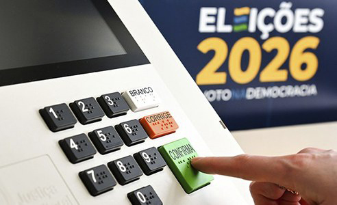 Urna eletrônica ganha nova interface para tornar votação mais acessível e intuitiva